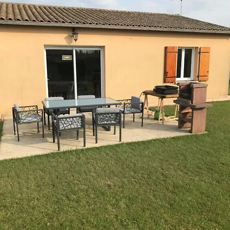 Belle Maison Au Calme 4 à 6 Pers. 25mn Futuroscope Appartement